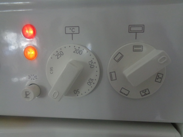 Backofen auf 220 Grad vorheizen