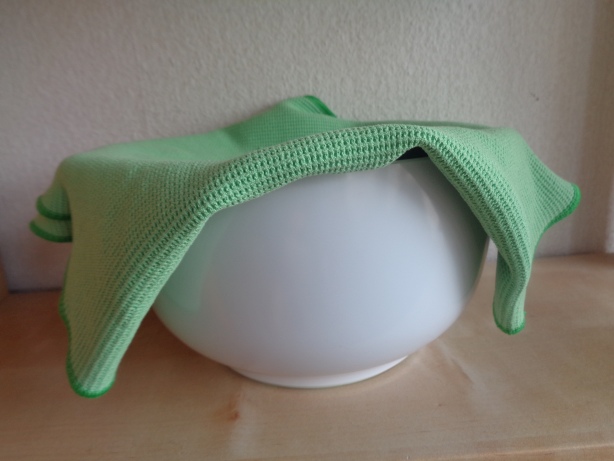 Schüssel mit Tuch decken und 2 Tage stehen lassen