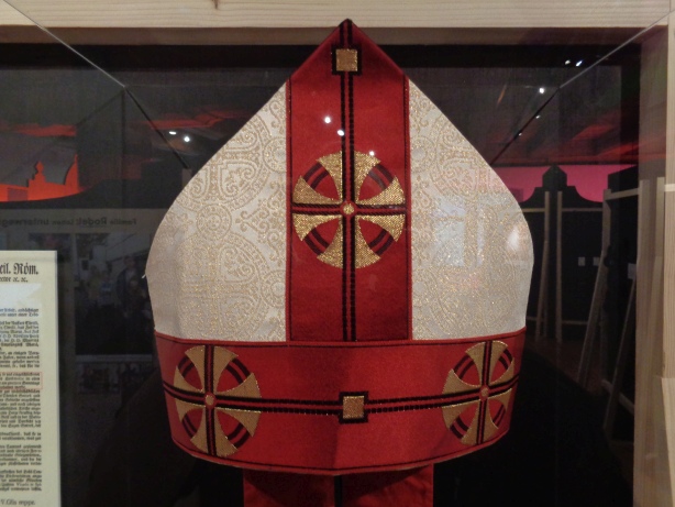 Bischofsmütze / Mytra