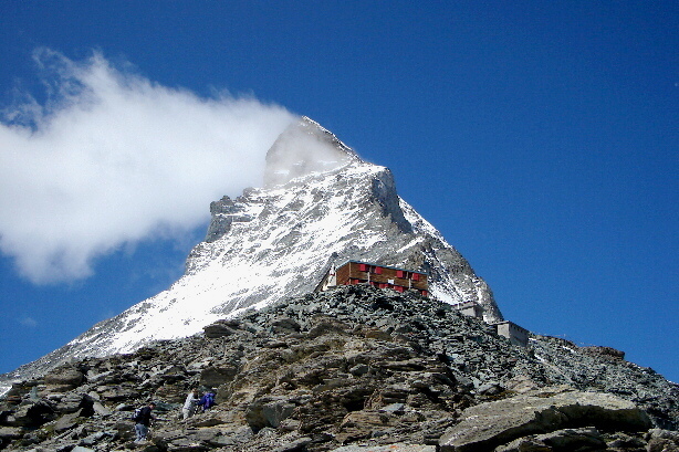 Matterhorn (4478m) und Hörnlihütte (3260m)