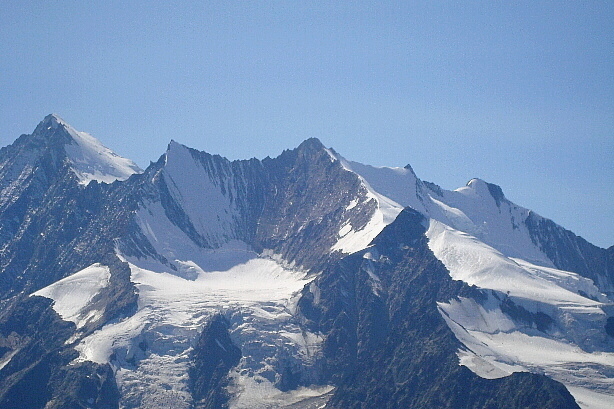 Mischabel - Dom (4545m), Lenzspitze (4294m), Nadelhorn (4327m), Ulrichshorn (3925m)