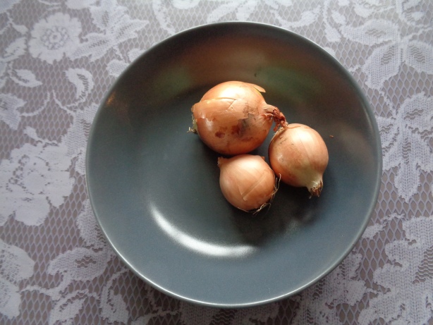 200 Gramm Zwiebeln