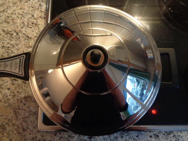 Die Kartoffeln 10 Minuten im Dampflochtopf garen