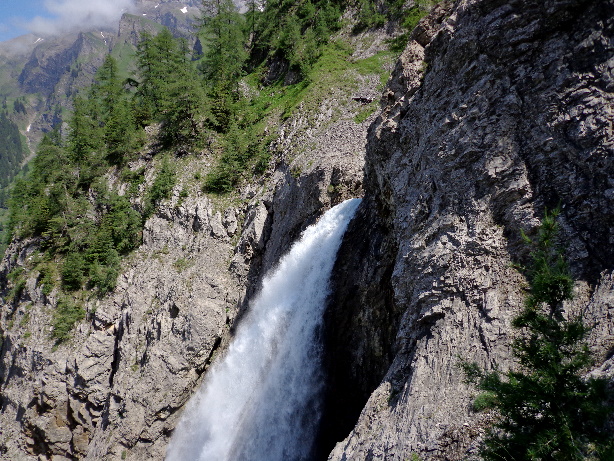 Engstligen waterfall
