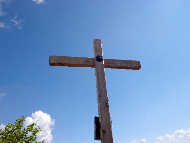 Gipfelkreuz Knorren (2072m)