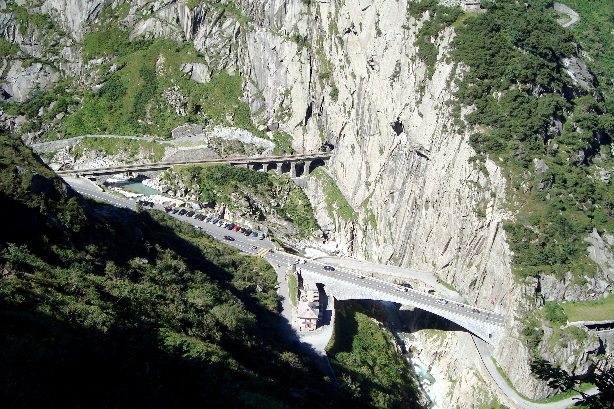 Schöllenenschlucht mit Teufelsbrücke