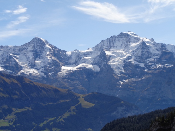 Mönch (4107m) und Jungfrau (4158m)