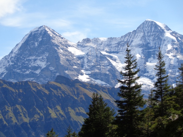 Eiger (3970m) und Mönch (4107m)