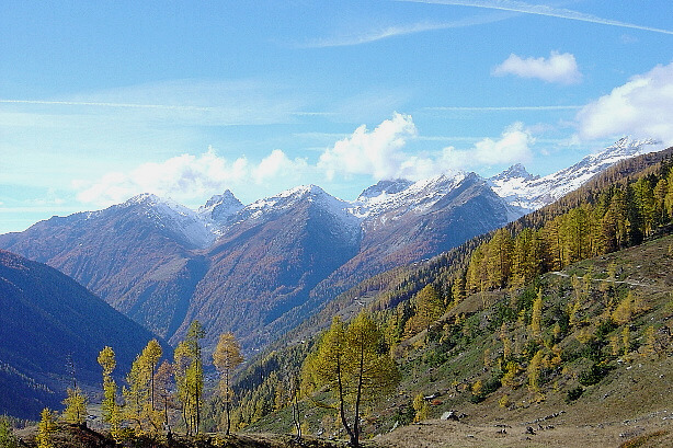 Faldumgrat (2931m), Restirothorn (2969m), Schwarzhorn (2931m), Ferdenrothorn (3180m)