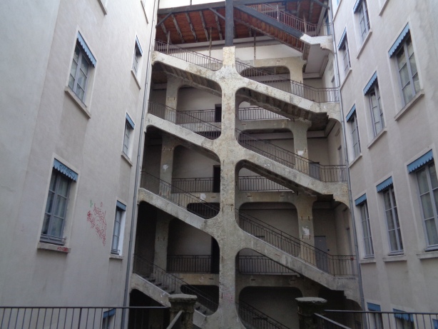 Cour des Voraces - Mairie du premier Habitat et Humanisme