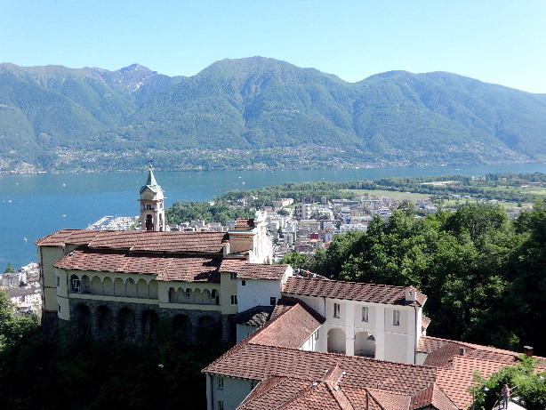 Monte Tamaro (1961m), Monte Gambarogno (1734m), Monte Paglione (1554m)