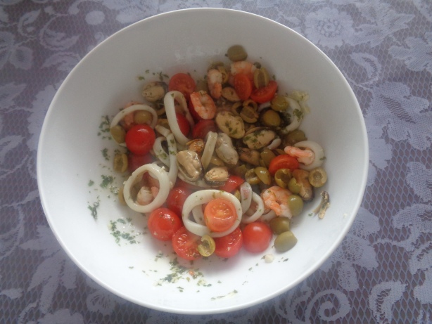 Mit Pfeffer und Salz würzen und vermengen