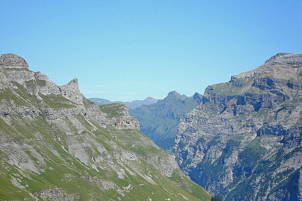 Im Hintergrund Männlichen (2229m)