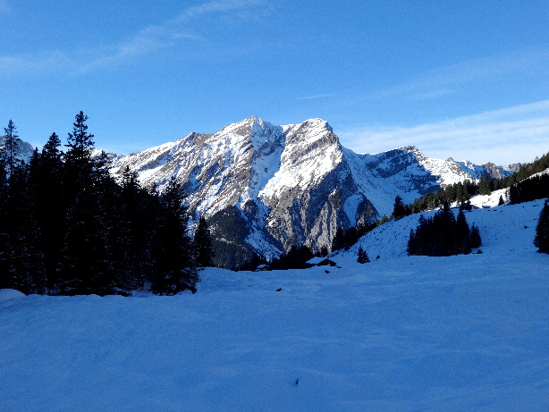 Allmegrat (2530m) and First (2549m)