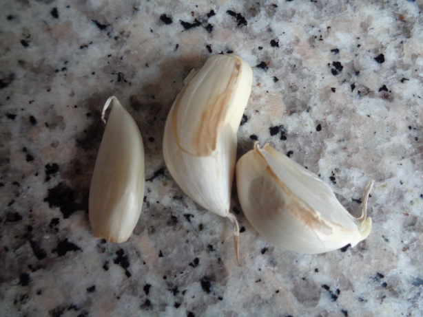 3 Knoblauchzehen