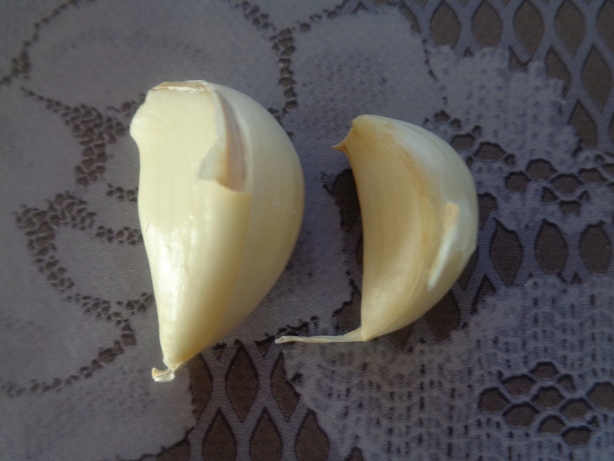 2 Knoblauchzehen