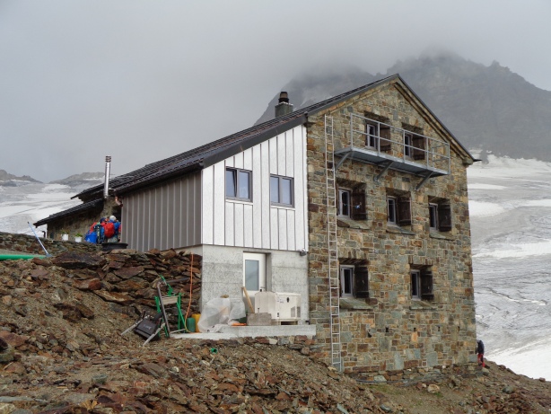 Mutthornhütte (2900m)
