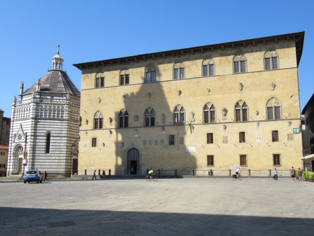Gerichtsgebäude / Tribunale