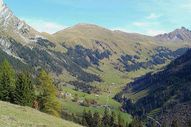 Rauflihorn (2322m) und Färmeltal