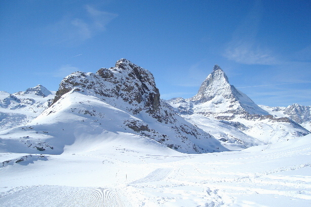 Riffelhorn (2928m) und Matterhorn (4478m)