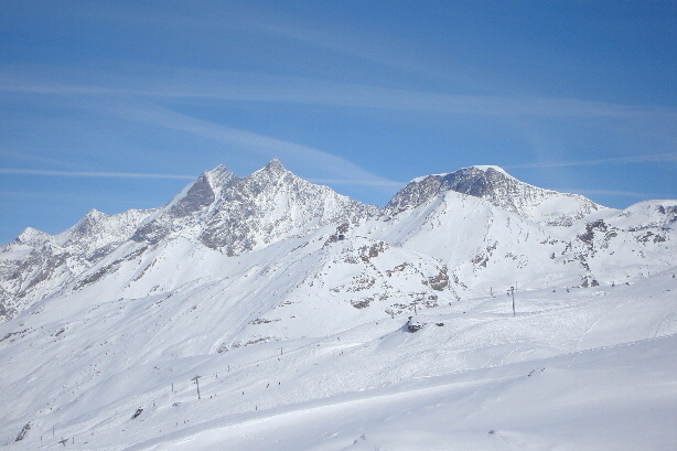 Mischabel - Dom (4545m), Täschhorn (4490m) und Alphubel (4206m)