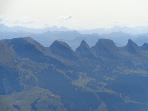 Churfirsten - Hinterrugg, Schibestoll, Zuestoll, Brisi, Frümsel, Selun