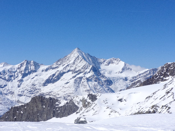 Schalihorn (3974m) und Weisshorn (4506m)