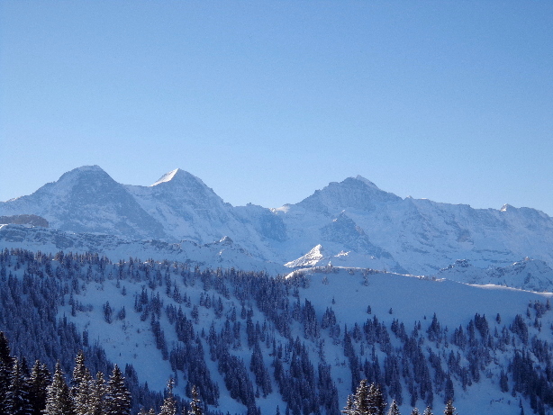 Eiger (3970m), Mönch (4107m) und Jungfrau (4158m)