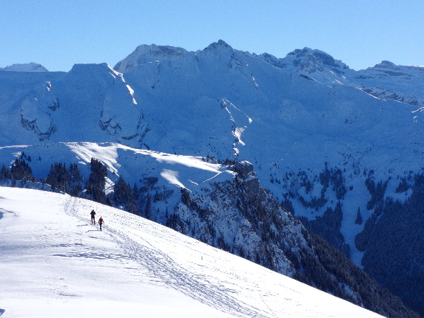 Schinberg (2145m), Risetenstock (2290m), Brisen (2404m)