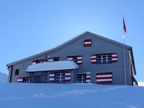 Brisenhaus / Brisenhuis (1753m)