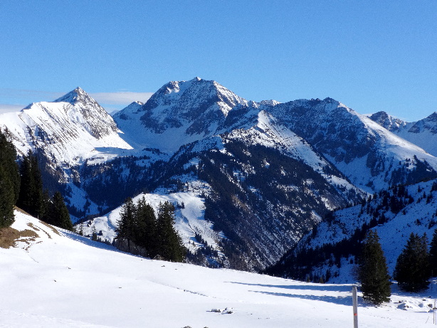 Gurbsgrat (2238m), Cheibehorn (2462m), Männliflue (2652m)