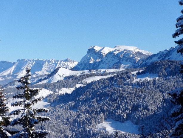 Schratteflue (2092m), Hohgant (2197m)