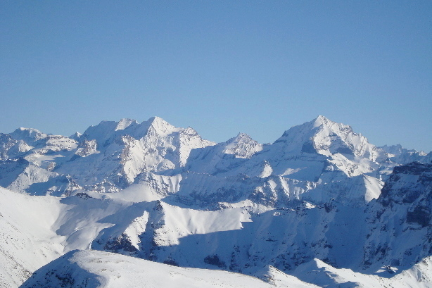 Blüemlisalp (3660m), Fründenhorn (3369m), Doldenhorn (3638m)