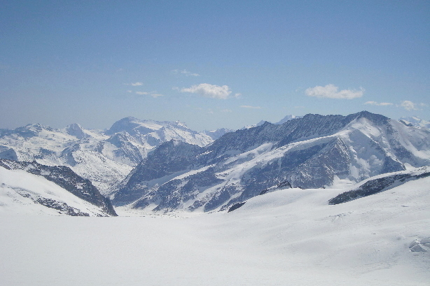 Monte Leone (3553m), Dreieckhorn (3811m)