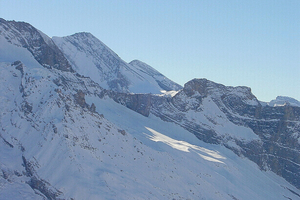 Altels (3624m) Rinderhorn (3448m) und Äusserer Fisistock (2945m)
