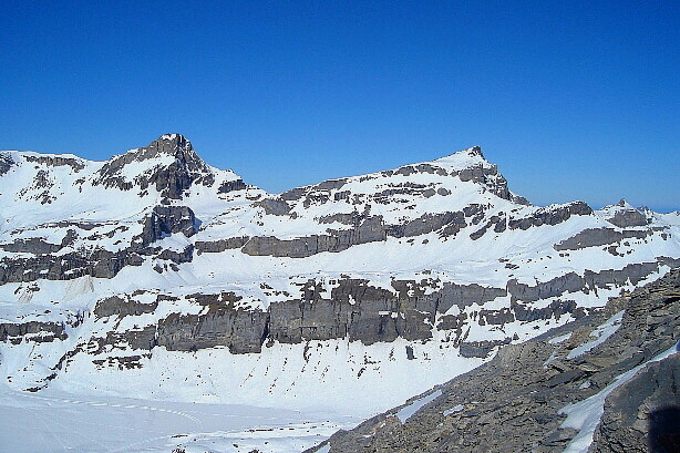 Grossstrubel (3244m), Steghorn (3146m) und Tierhörnli (2894m)