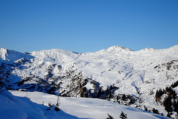 Blick Richtung Trüttlisbergpass (2038m) und Tube (2108m)