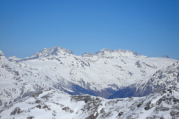 Doldenhorn (3638m), Fründenhorn (3369m), Blüemlisalp (3660m)
