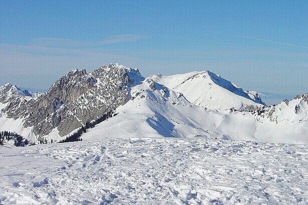 Wandfluh (2133m) and Hochmatt (2152m)