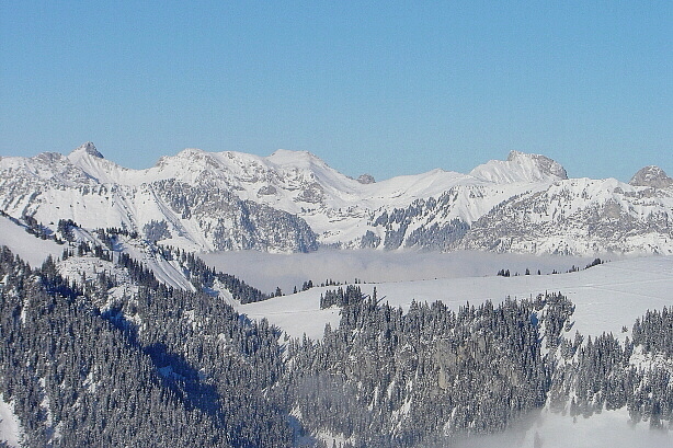 Ochsen (2188m), Bürglen (2165m), Gantrisch (2175m)