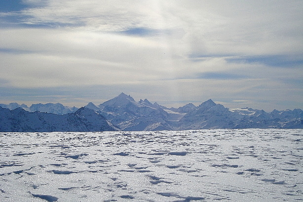 Weisshorn, Bishorn, Zinalrothorn, Matterhorn, Obergabelhorn, Dent d'Hérens