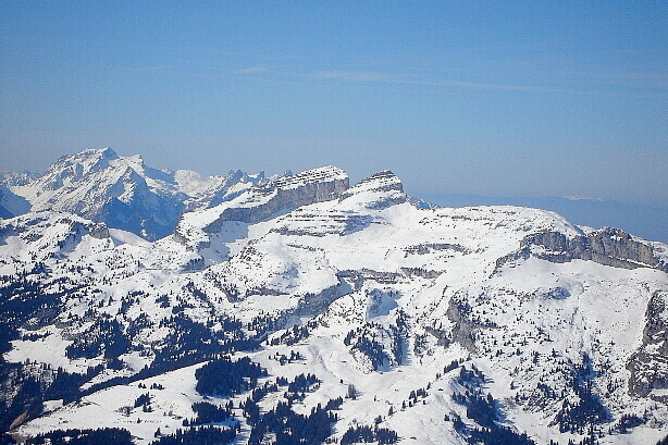 Tour d'Aï (2331m), Tour de Mayen (2326m)