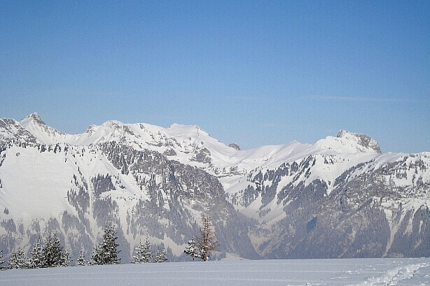 Ochsen (2188m), Bürglen (2165m), Gantrisch (2175m)