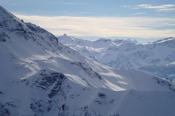 Rohrbachstein (2950m), Mittaghorn (2686m) Grand Combin de Grafeneire (4314m)