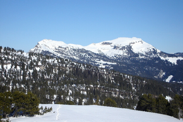 Schratteflue (2092m) und Hohgant (2197m)