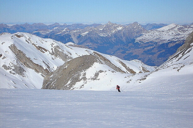 Die Abfahrt - im Hintergrund Spillgerte, Diemtigtaler Rothorn, Albristhubel