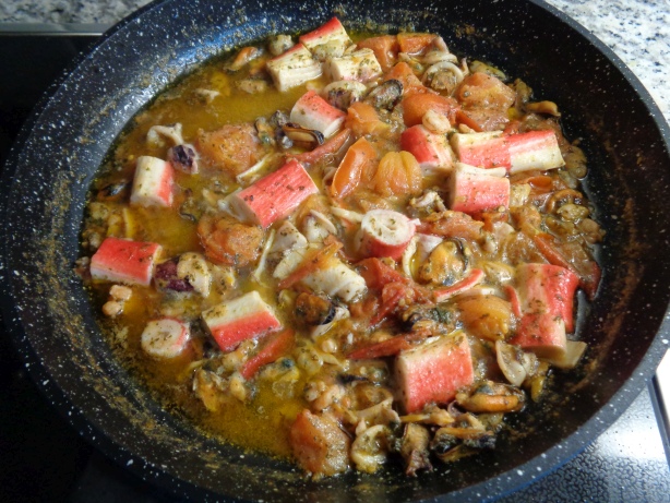 Etwa 20 Minuten kochen. Falls nötig Wein nachgiessen.
