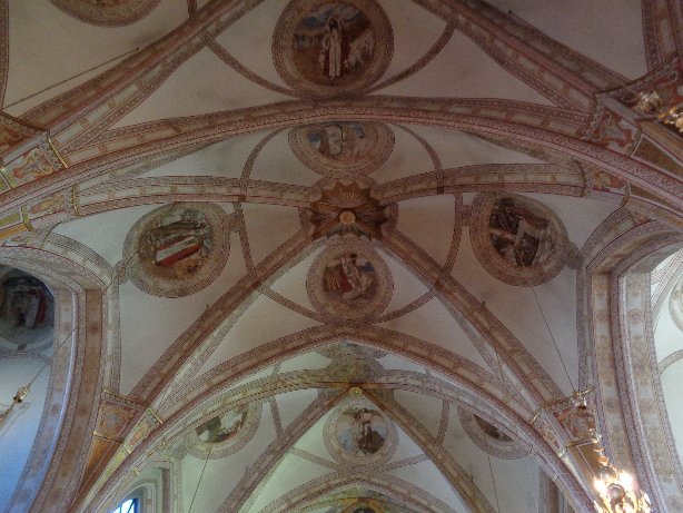 Innenansicht Klara-Kirche - Klara Kyrkan