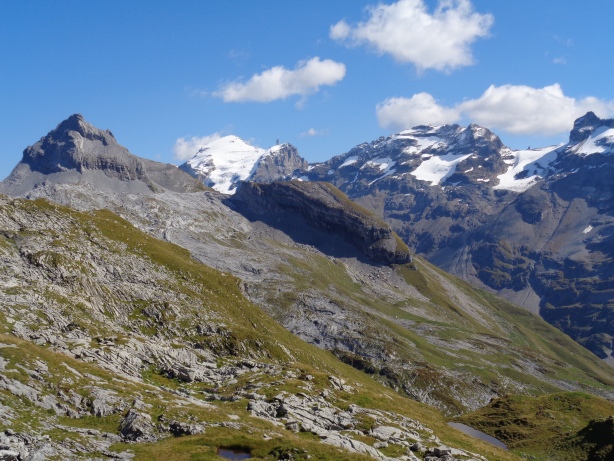 Graustock (2662m), Titlis (3238m), Gwärtler (2421m), Reissend Nollen (3003m)