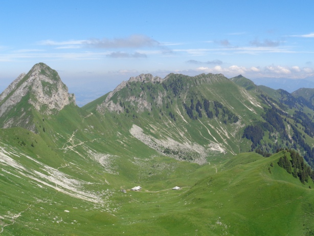Nünenenfluh (2101m), Chrummfadenfluh (2074m)